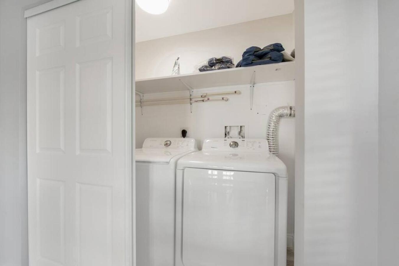 Lake House Unit 1 By Pmi Davie Bagian luar foto